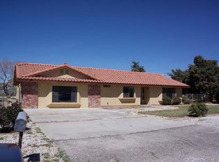 18014 Mondamon Rd, Apple Valley, CA 92307