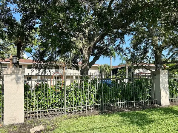 972 LA COSTA CIRCLE #3, SARASOTA, FL 34237