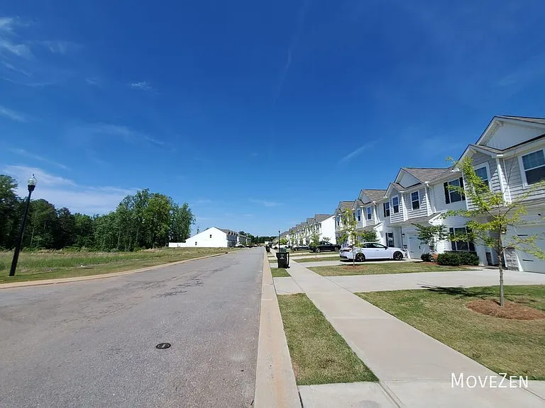 12 Fernhill Ln — Photo 42