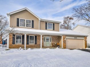 2509 Brockton Cir, Naperville, IL 60565