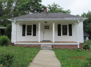 1010 Marshall Heights St, Mount Airy, NC 27030