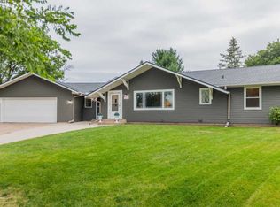 8235 Goodview Ct S, Cottage Grove, MN 55016