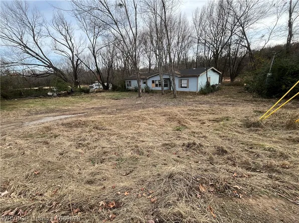 1315 Twin Lakes Dr, Alma, AR 72921