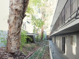 Hollywood Serrano LLC