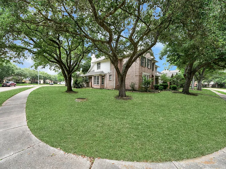 7130 Glenwood Dr — Photo 3