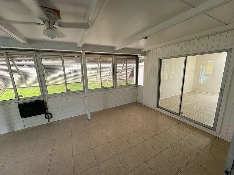 738 SW Ravenswood Ln — Photo 17