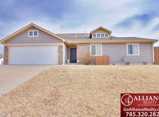 2600 Brook Ln, Manhattan, KS 66502