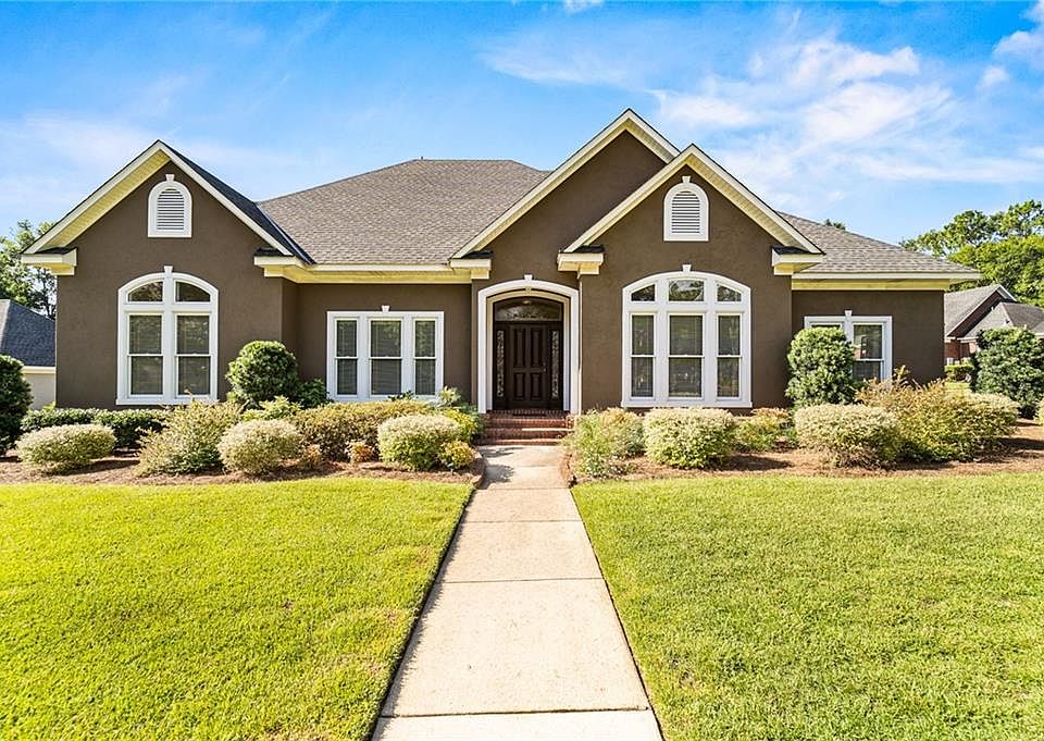 1st image of 5559 Briarfield Ln