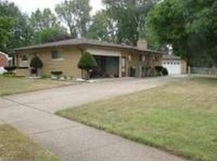 3812 Frazho Rd, Warren, MI 48091