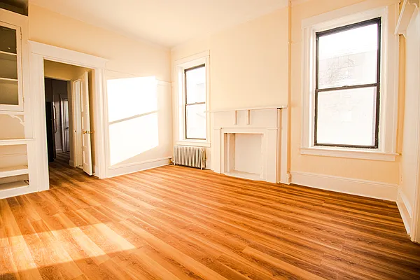 Rented by Sorensens Parkview Terrace Real Estate Inc | media 22