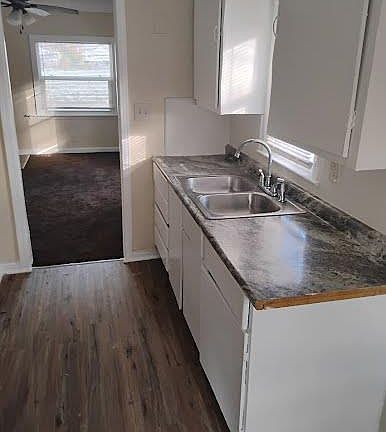 2nd image of 9011 Heyden St