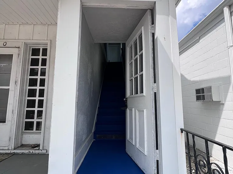 508 W High St — Photo 15