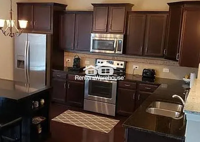 2713 Joselynn Ct — Photo 3