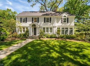 141 Avondale Rd, Ridgewood, NJ 07450