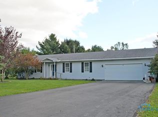 9881 E Gypsy Lane Rd, Bowling Green, OH 43402