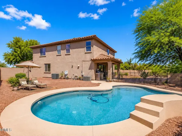 5011 S CARLYLE Drive, Gilbert, AZ 85298