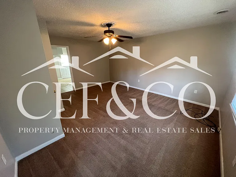 615 Harley Ct #601 — Photo 5