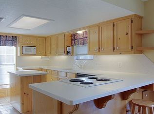 818 Coe Rd, Pinehurst, TX 77362