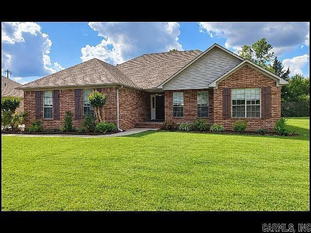 3 bed, 2.0 bath, 1794 sqft, $1,700 — Photo 1