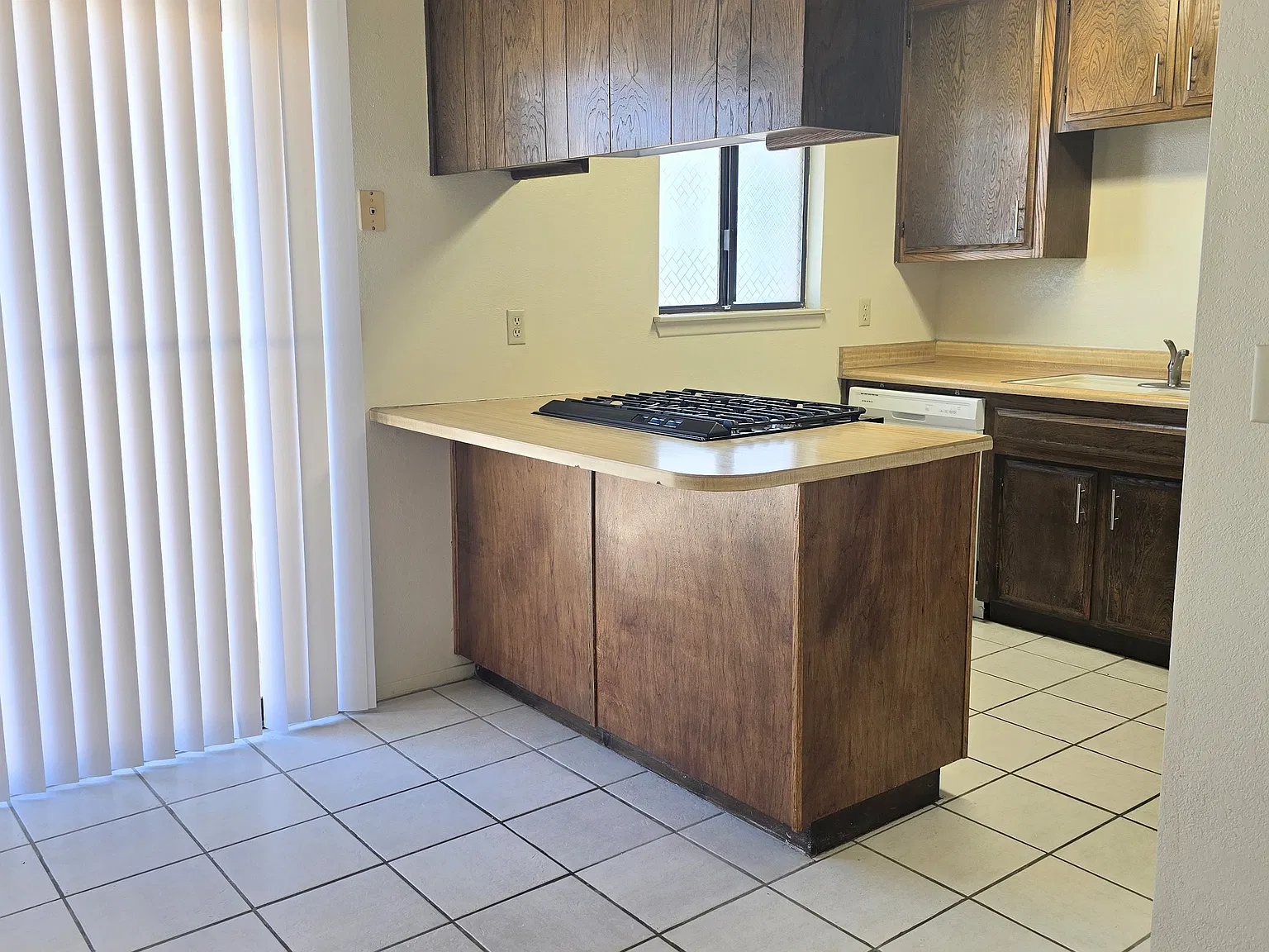 2 bed, 850 sqft, $1,095 — Photo 4