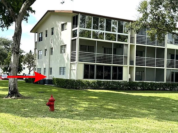 2nd image of 392 Mansfield Dr #392-J