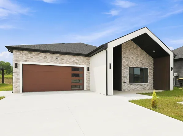 7208 Starks Blvd, Fort Wayne, IN 46816