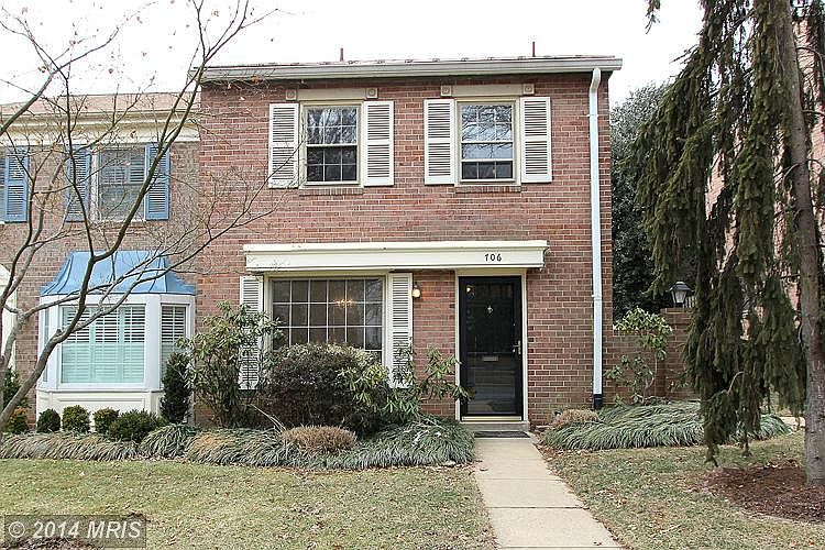 1st image of 706 Azalea Dr #8