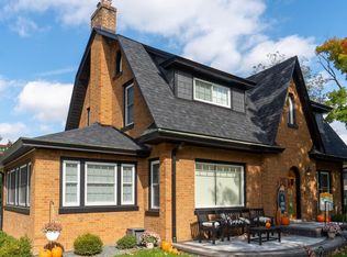 1033 Geneva St, Lake Geneva, WI 53147