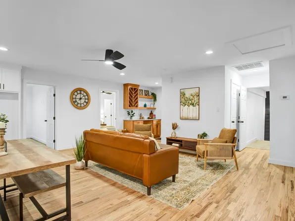 4005 Simonds St, Greenville, TX 75401