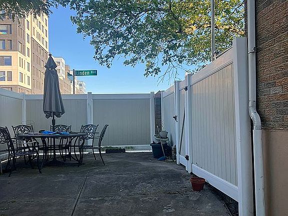 5th image of 2839 Linden Blvd