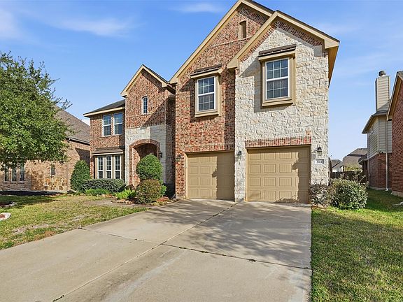 2nd image of 811 River Delta Ln