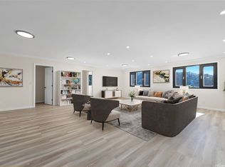 2526 Waolani Ave, Honolulu, HI 96817