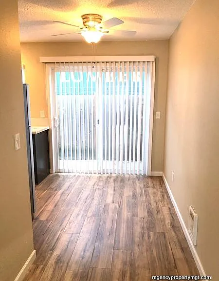 19212 SE River Rd #4 — Photo 4