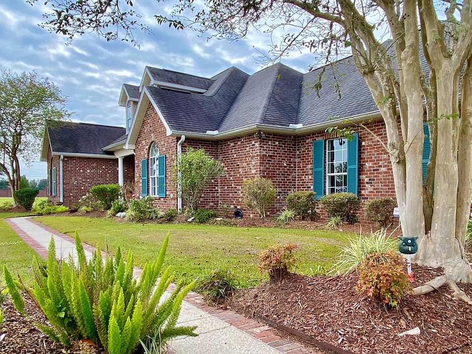 105 Brighton Ln, Berwick, LA 70342 Zillow