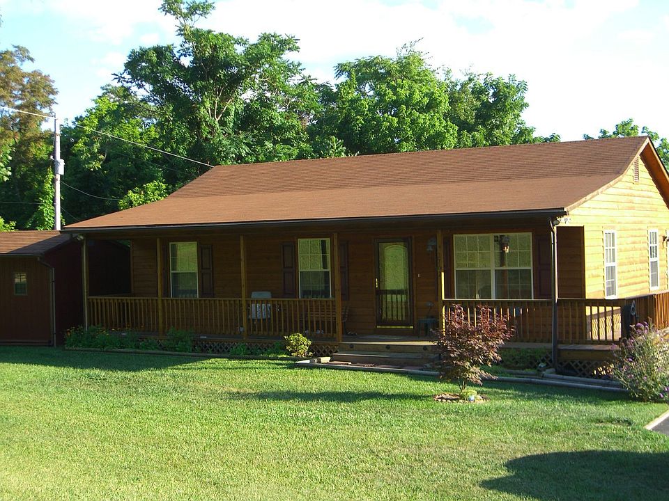RUSTIC CEDAR SIDED RANCH