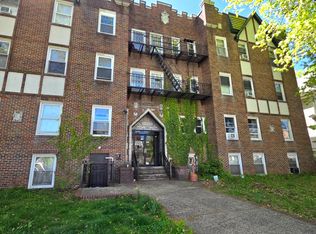 234 Walnut St #4, Roselle, NJ 07203