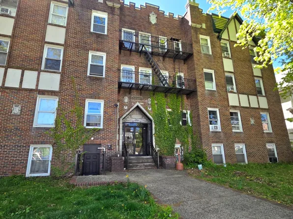 234 Walnut St #4, Roselle, NJ 07203