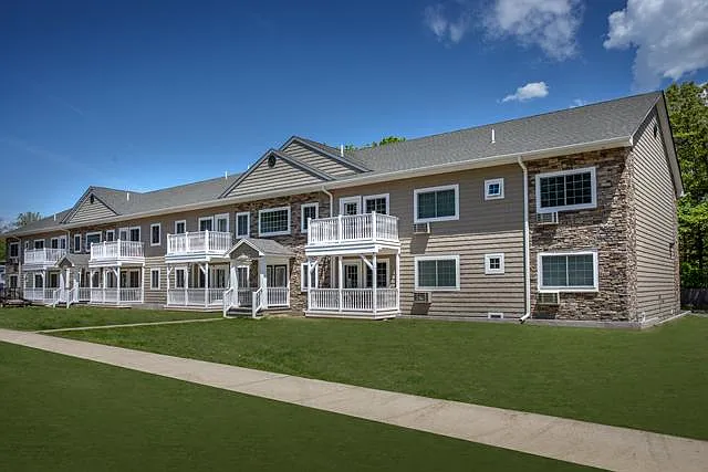 Fairfield Estates at St. James — Photo 2
