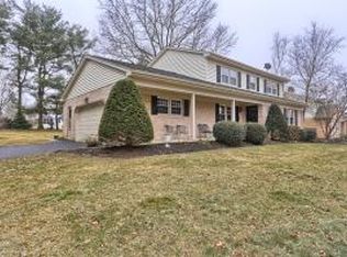76 Country Ln, Landisville, PA