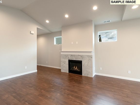 4th image of 2308 NE Singer Ln #259