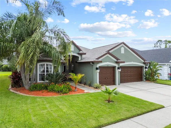 4512 Pointe O Woods Dr, Zephyrhills, FL 33543