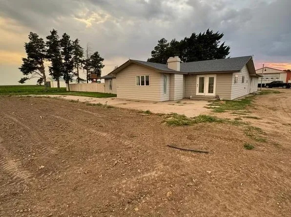 1351 Road Ee, Satanta, KS 67870