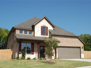1700 Southridge Dr, Van Alstyne, TX 75495