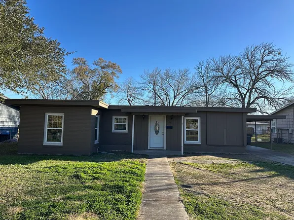 1709 Navidad St, Victoria, TX 77901
