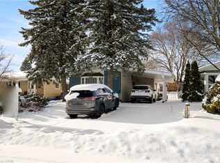 62 Greendale Cres, Kitchener, ON N2A2R6