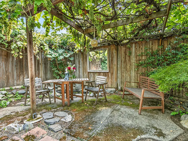 1306 Reddy Ave — Photo 6