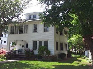 5 Crescent St, Westerly, RI 02891