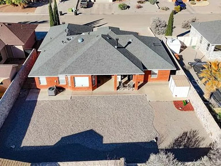 2409 Saguaro Loop — Photo 29