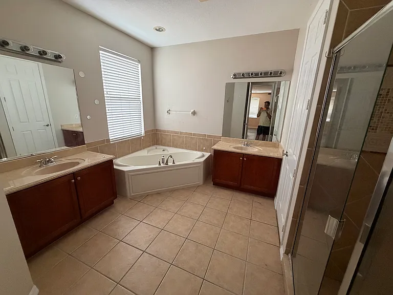 19943 Tamiami Ave — Photo 29