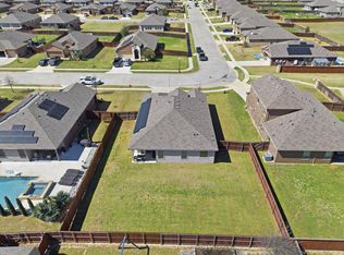 448 Regatta Ln, Azle, TX 76020